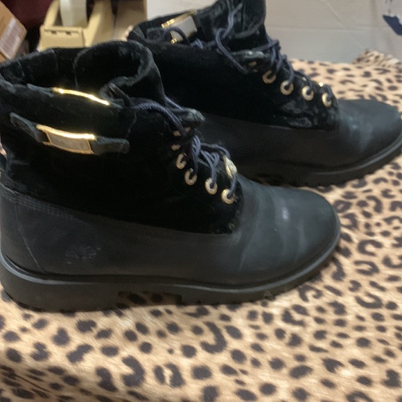 Timberland Velvet top Boots - Picture 3 of 4